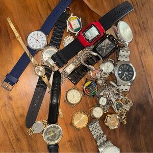 Vintage men and women watches for repurpose or repair
